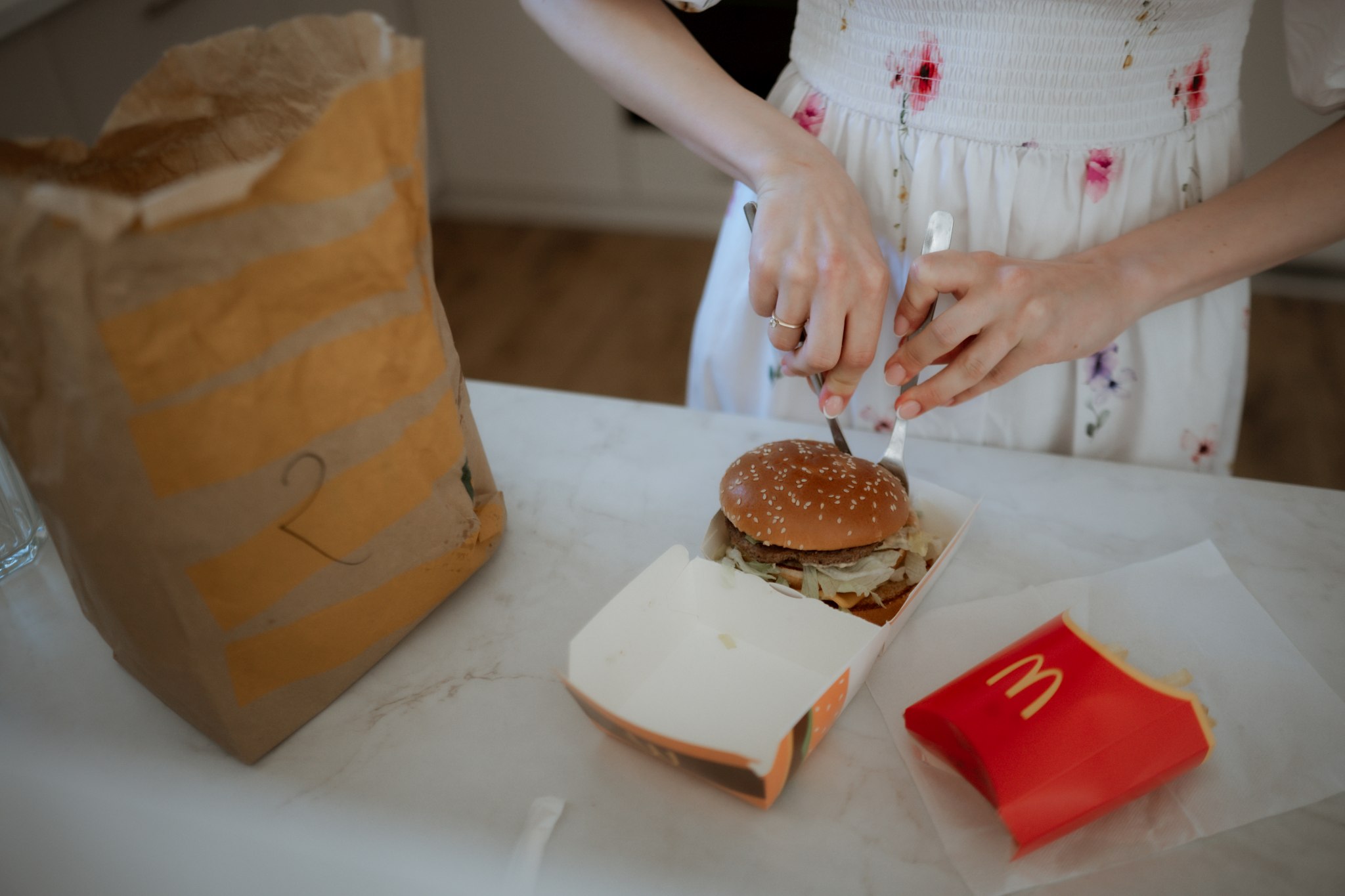 hamburger przed ślubem